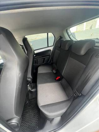 VOLKSWAGEN UP 1.0 170 TSI TOTAL FLEX CONNECT 4P MANUAL VOLKSWAGEN UP 1.0 170 TSI TOTAL FLEX CONNECT 4P MANUAL